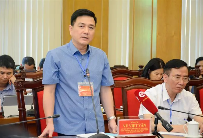 Chuẩn bị kỹ lưỡng, tạo mọi điều kiện thuận lợi nhất cho thí sinh thi tốt nghiệp THPT 2024 - Ảnh 5. Chuẩn bị kỹ lưỡng, tạo mọi điều kiện thuận lợi nhất cho thí sinh thi tốt nghiệp THPT 2024 - Ảnh 5.