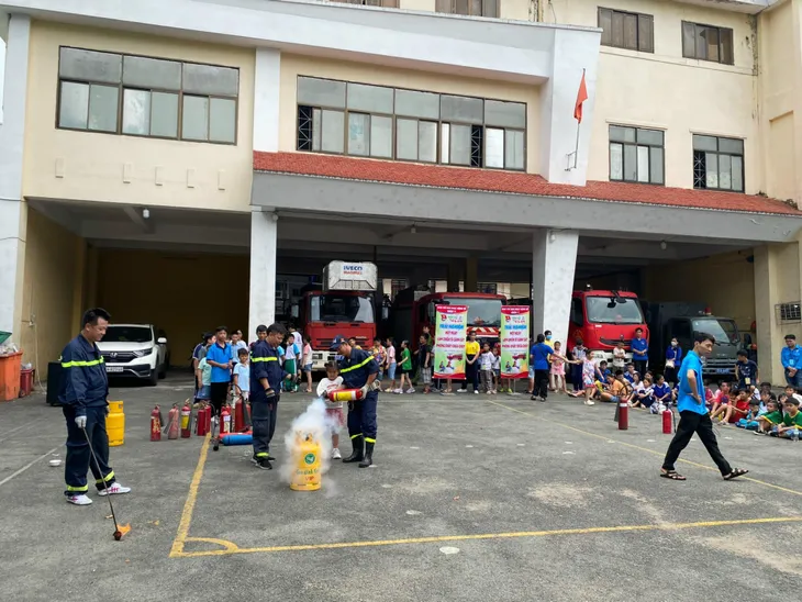Sôi nổi các hoạt động rèn luyện kĩ năng cho thanh thiếu niên trong dịp hè - Ảnh 4. Sôi nổi các hoạt động rèn luyện kĩ năng cho thanh thiếu niên trong dịp hè - Ảnh 4.