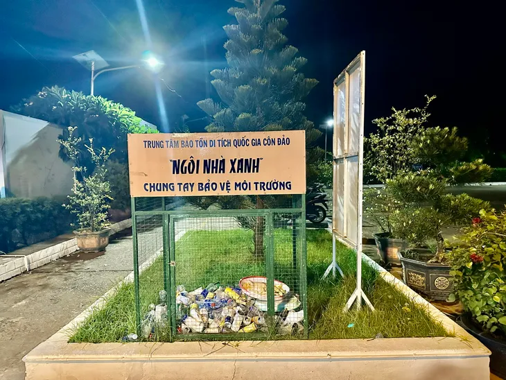 Côn Đảo thực hiện chiến dịch “Giỏ lễ xanh” - Ảnh 3. Côn Đảo thực hiện chiến dịch “Giỏ lễ xanh” - Ảnh 3.