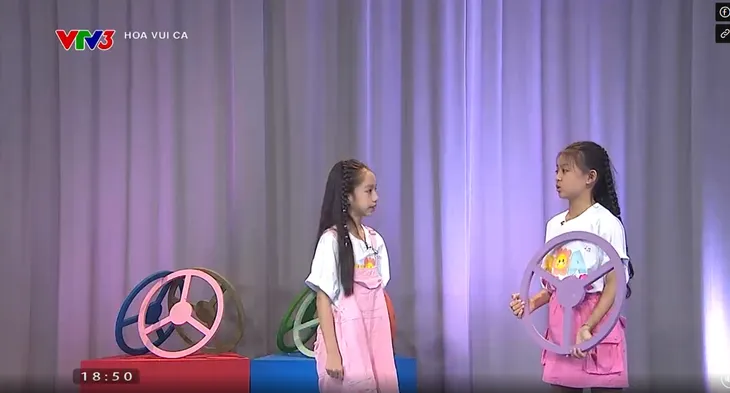 Hoa vui ca: Cùng tập hát ca khúc Ba em là công nhân lái xe - Ảnh 1. Hoa vui ca: Cùng tập hát ca khúc Ba em là công nhân lái xe - Ảnh 1.