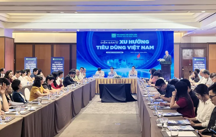 Người tiêu dùng thắt chặt hầu bao, doanh nghiệp tìm cách thích nghi và kích cầu - Ảnh 2.