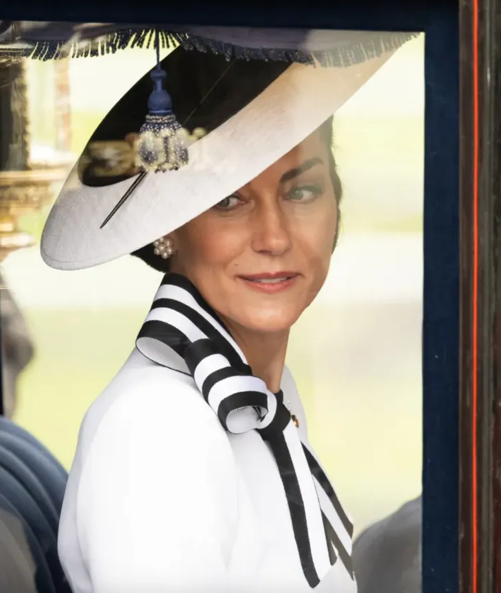 Vợ chồng Harry - Meghan liên hệ Công nương Kate Middleton, mong muốn hoà giải - Ảnh 1. Vợ chồng Harry - Meghan liên hệ Công nương Kate Middleton, mong muốn hoà giải - Ảnh 1.