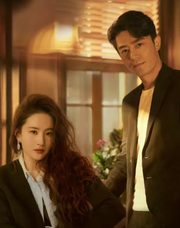 Câu chuyện hoa hồng nóng hơn với sự xuất hiện của Hoắc Kiến Hoa - Ảnh 1. Câu chuyện hoa hồng nóng hơn với sự xuất hiện của Hoắc Kiến Hoa - Ảnh 1.