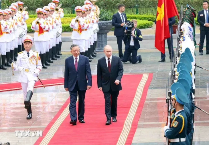 Chủ tịch nước Tô Lâm chủ trì lễ đón chính thức Tổng thống Liên bang Nga Vladimir Putin - Ảnh 7. Chủ tịch nước Tô Lâm chủ trì lễ đón chính thức Tổng thống Liên bang Nga Vladimir Putin - Ảnh 7.