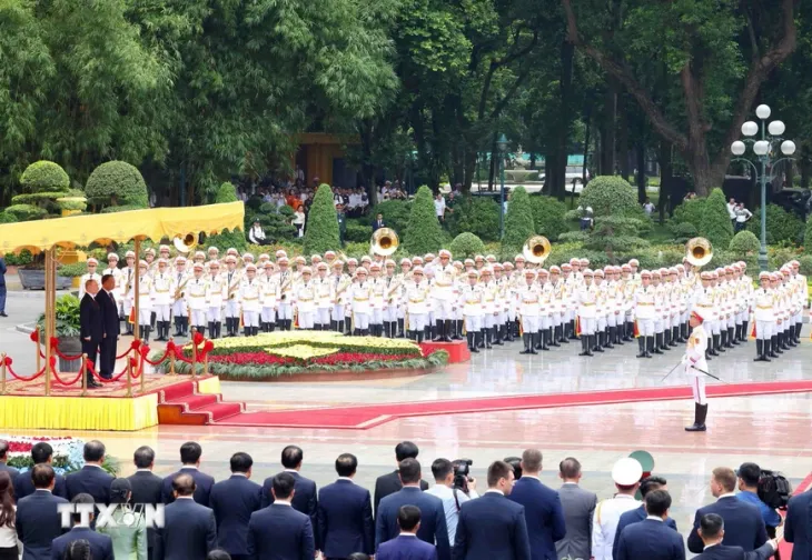 Chủ tịch nước Tô Lâm chủ trì lễ đón chính thức Tổng thống Liên bang Nga Vladimir Putin - Ảnh 5. Chủ tịch nước Tô Lâm chủ trì lễ đón chính thức Tổng thống Liên bang Nga Vladimir Putin - Ảnh 5.