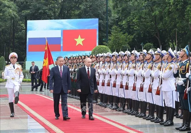 Chủ tịch nước Tô Lâm chủ trì lễ đón chính thức Tổng thống Liên bang Nga Vladimir Putin - Ảnh 6. Chủ tịch nước Tô Lâm chủ trì lễ đón chính thức Tổng thống Liên bang Nga Vladimir Putin - Ảnh 6.
