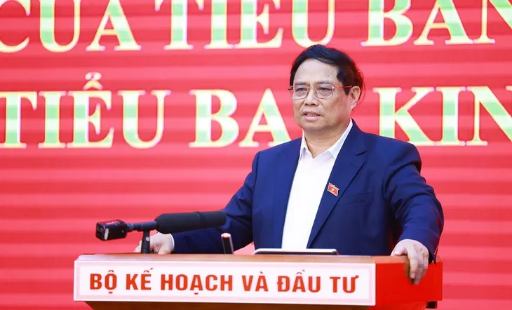 Thủ tướng dự buổi làm việc giữa hai Tổ Biên tập của Tiểu ban Văn kiện và Tiểu ban Kinh tế - Xã hội - Ảnh 1. Thủ tướng dự buổi làm việc giữa hai Tổ Biên tập của Tiểu ban Văn kiện và Tiểu ban Kinh tế - Xã hội - Ảnh 1.