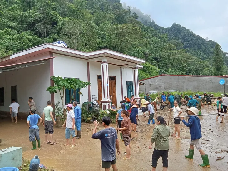 Mưa lớn gây sạt lở tại Tuyên Quang, dự báo Bắc Bộ tiếp tục mưa to - Ảnh 6. Mưa lớn gây sạt lở tại Tuyên Quang, dự báo Bắc Bộ tiếp tục mưa to - Ảnh 6.