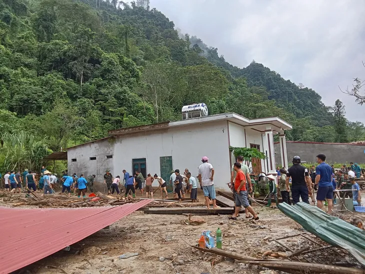 Mưa lớn gây sạt lở tại Tuyên Quang, dự báo Bắc Bộ tiếp tục mưa to - Ảnh 5. Mưa lớn gây sạt lở tại Tuyên Quang, dự báo Bắc Bộ tiếp tục mưa to - Ảnh 5.