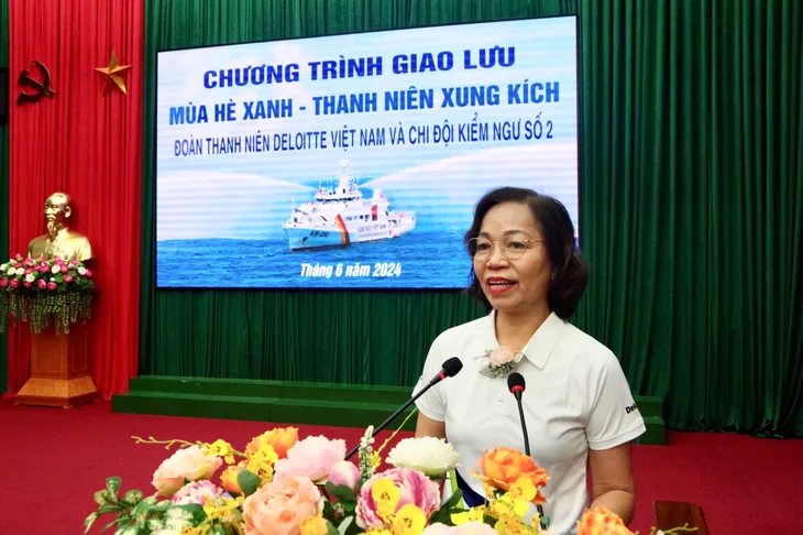 Chi đội Kiểm ngư số 2: Giao lưu “Mùa hè xanh - Thanh niên xung kích” - Ảnh 1. Chi đội Kiểm ngư số 2: Giao lưu “Mùa hè xanh - Thanh niên xung kích” - Ảnh 1.