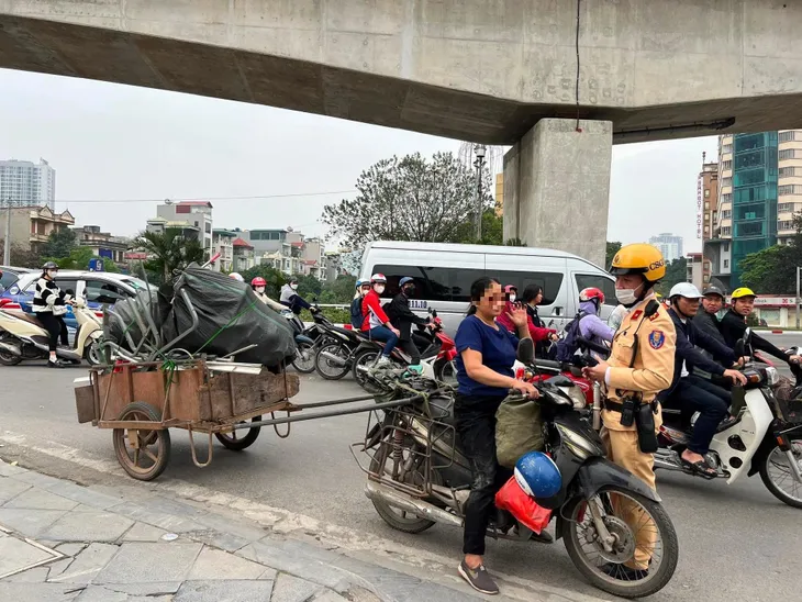 Hơn 5.000 xe tự chế bị xử phạt trong 3 tháng - Ảnh 1. Hơn 5.000 xe tự chế bị xử phạt trong 3 tháng - Ảnh 1.