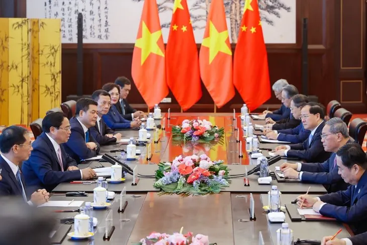 Thủ tướng Phạm Minh Chính hội đàm với Thủ tướng Trung Quốc Lý Cường - Ảnh 2. Thủ tướng Phạm Minh Chính hội đàm với Thủ tướng Trung Quốc Lý Cường - Ảnh 2.