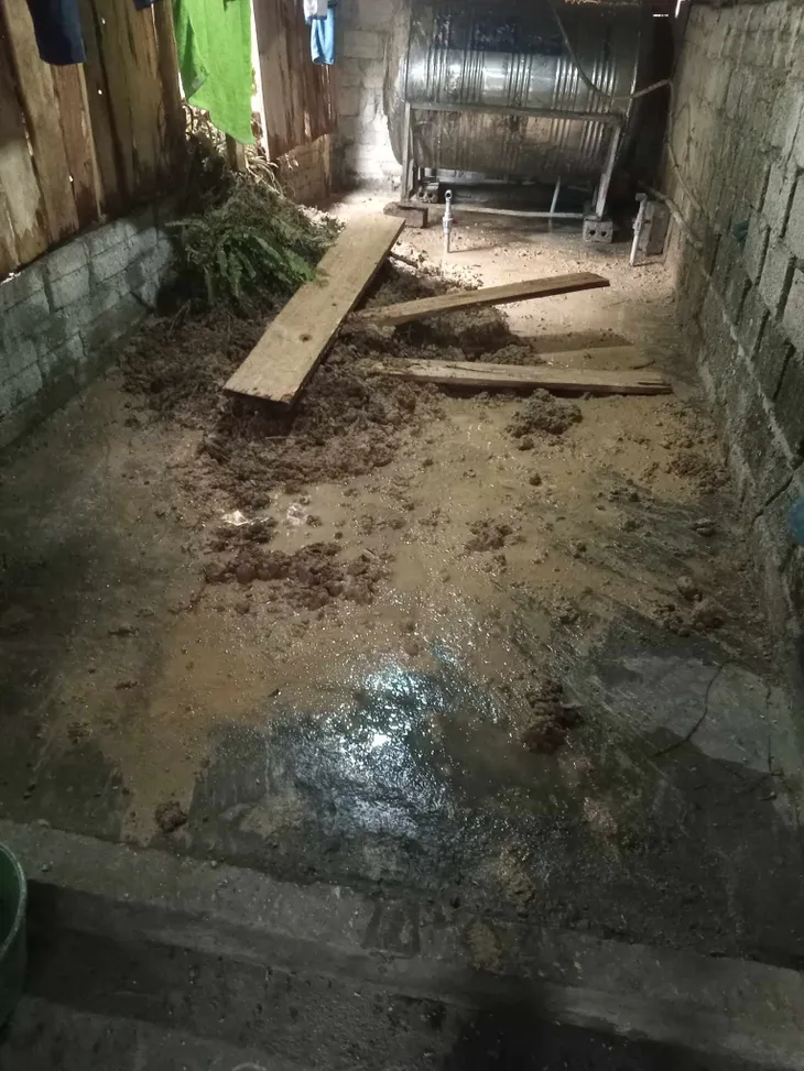 Hà Giang liên tục mưa lớn, sạt lở, gây thiệt hại về người và tài sản - Ảnh 3. Hà Giang liên tục mưa lớn, sạt lở, gây thiệt hại về người và tài sản - Ảnh 3.