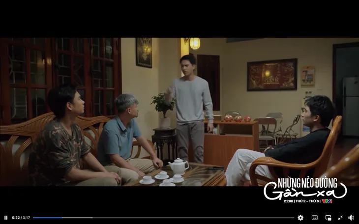 Những nẻo đường gần xa - Tập 22: Vinh vô tình gặp Đông ở một nơi xa - Ảnh 1. Những nẻo đường gần xa - Tập 22: Vinh vô tình gặp Đông ở một nơi xa - Ảnh 1.