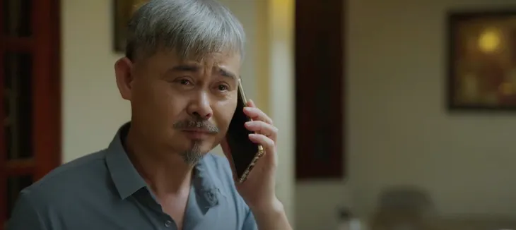 Những nẻo đường gần xa - Tập 22: Đông được sếp Vinh đưa về tận cổng nhà - Ảnh 3. Những nẻo đường gần xa - Tập 22: Đông được sếp Vinh đưa về tận cổng nhà - Ảnh 3.