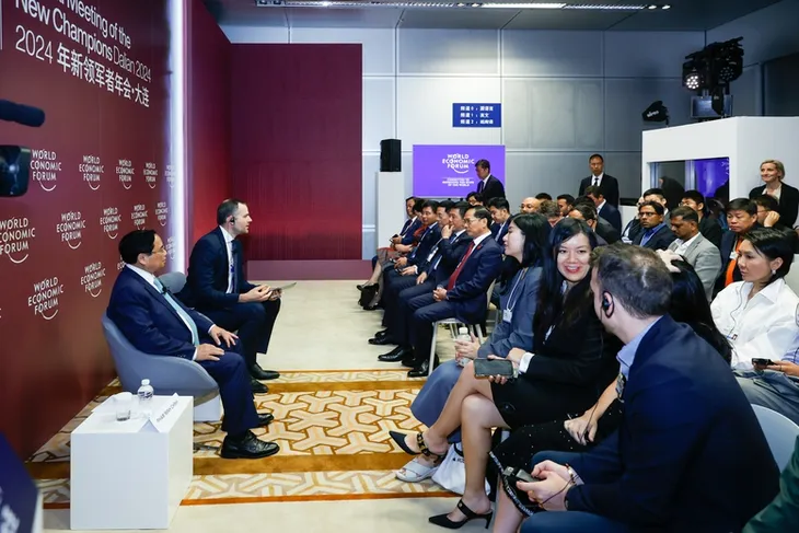 Thủ tướng: Việt Nam luôn chào đón doanh nghiệp nước ngoài đến đầu tư - Ảnh 2. Thủ tướng: Việt Nam luôn chào đón doanh nghiệp nước ngoài đến đầu tư - Ảnh 2.
