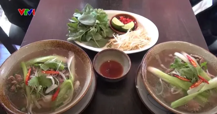 Thưởng thức phở Việt trên đất Đức - Ảnh 1. Thưởng thức phở Việt trên đất Đức - Ảnh 1.