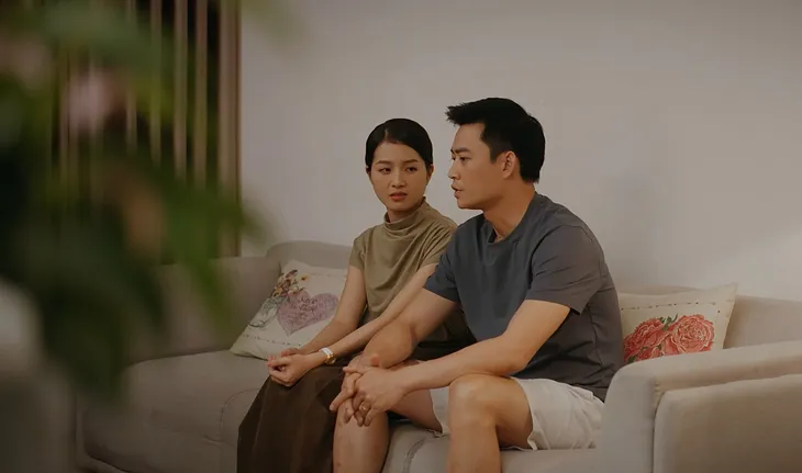 Sao Kim bắn tim Sao Hỏa: Hôn nhân thú vị, hài hước của 3 cặp đôi - Ảnh 2. Sao Kim bắn tim Sao Hỏa: Hôn nhân thú vị, hài hước của 3 cặp đôi - Ảnh 2.