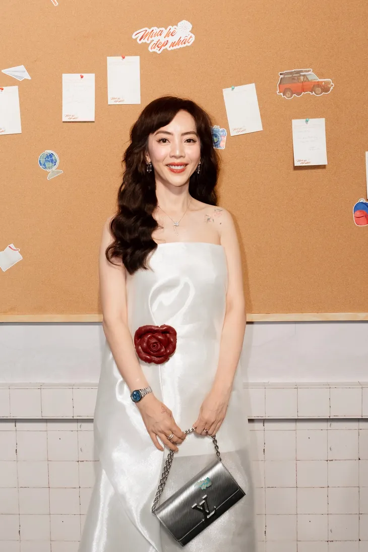 Dàn nghệ sĩ trở về tuổi thơ khi ra mắt phim Mùa hè đẹp nhất - Ảnh 7. Dàn nghệ sĩ trở về tuổi thơ khi ra mắt phim Mùa hè đẹp nhất - Ảnh 7.