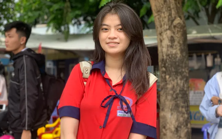 Thí sinh TP Hồ Chí Minh dự đoán sẽ có nhiều điểm 7-8 với bài thi môn Ngữ văn - Ảnh 8. Thí sinh TP Hồ Chí Minh dự đoán sẽ có nhiều điểm 7-8 với bài thi môn Ngữ văn - Ảnh 8.