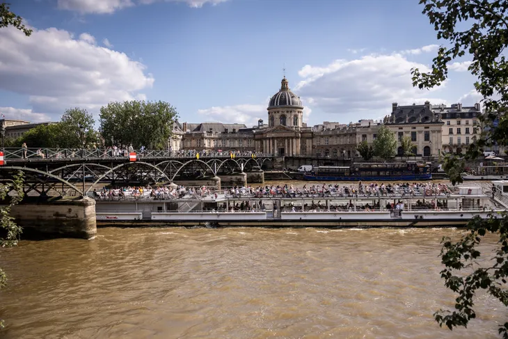 Chất lượng nước sông Seine vẫn gây lo ngại trước Thế vận hội Paris 2024 - Ảnh 1. Chất lượng nước sông Seine vẫn gây lo ngại trước Thế vận hội Paris 2024 - Ảnh 1.