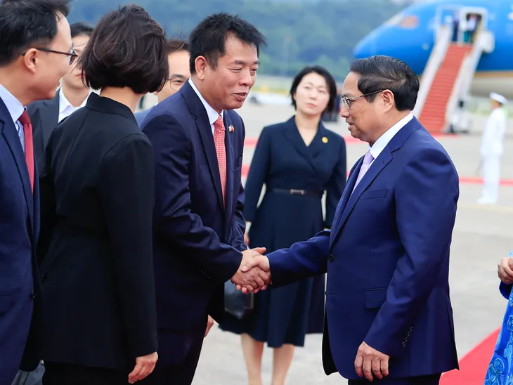 Thủ tướng Phạm Minh Chính tới Seoul, bắt đầu chuyến thăm chính thức Hàn Quốc - Ảnh 8. Thủ tướng Phạm Minh Chính tới Seoul, bắt đầu chuyến thăm chính thức Hàn Quốc - Ảnh 8.
