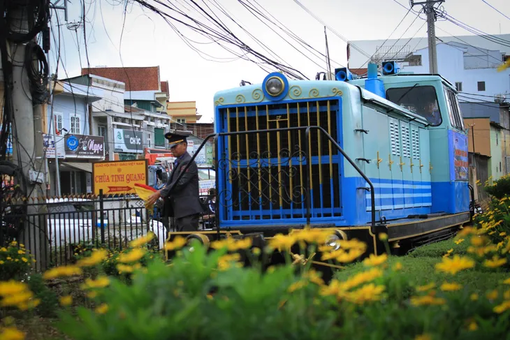 Tàu cổ Đà Lạt - Sức hút mới cho du lịch xứ ngàn hoa - Ảnh 2. Tàu cổ Đà Lạt - Sức hút mới cho du lịch xứ ngàn hoa - Ảnh 2.