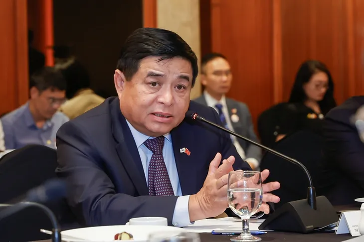 Thủ tướng dự tọa đàm với chuyên gia, nhà khoa học bán dẫn, trí tuệ nhân tạo của Hàn Quốc - Ảnh 6. Thủ tướng dự tọa đàm với chuyên gia, nhà khoa học bán dẫn, trí tuệ nhân tạo của Hàn Quốc - Ảnh 6.