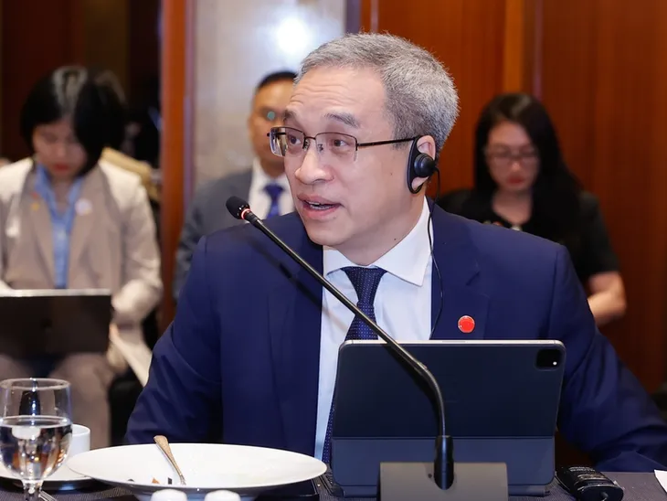 Thủ tướng dự tọa đàm với chuyên gia, nhà khoa học bán dẫn, trí tuệ nhân tạo của Hàn Quốc - Ảnh 7. Thủ tướng dự tọa đàm với chuyên gia, nhà khoa học bán dẫn, trí tuệ nhân tạo của Hàn Quốc - Ảnh 7.