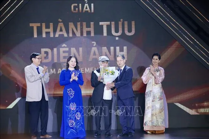 Đại tiệc điện ảnh LHP châu Á Đà Nẵng lần thứ 2 chính thức mở màn - Ảnh 3. Đại tiệc điện ảnh LHP châu Á Đà Nẵng lần thứ 2 chính thức mở màn - Ảnh 3.