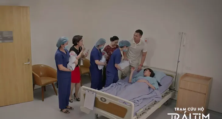 Trạm cứu hộ trái tim - Tập 51: Mỹ Đình hạ sinh 3 em bé - Ảnh 1. Trạm cứu hộ trái tim - Tập 51: Mỹ Đình hạ sinh 3 em bé - Ảnh 1.