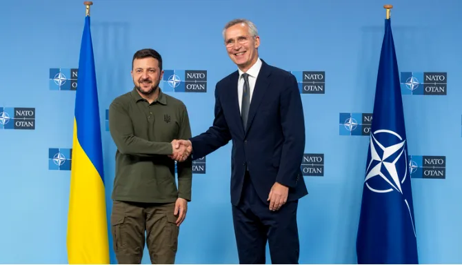 NATO cam kết duy trì mức hỗ trợ quân sự cho Ukraine - Ảnh 1. NATO cam kết duy trì mức hỗ trợ quân sự cho Ukraine - Ảnh 1.