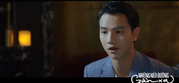 Những nẻo đường gần xa - Tập 29: Vinh công khai tặng quà cho Đông giữa đội đấu kiếm - Ảnh 4. Những nẻo đường gần xa - Tập 29: Vinh công khai tặng quà cho Đông giữa đội đấu kiếm - Ảnh 4.