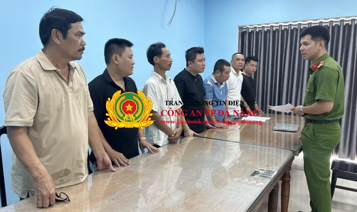 Liên tiếp triệt xóa các đường dây cá độ bóng đá hàng trăm tỷ đồng mùa EURO - Ảnh 1. Liên tiếp triệt xóa các đường dây cá độ bóng đá hàng trăm tỷ đồng mùa EURO - Ảnh 1.