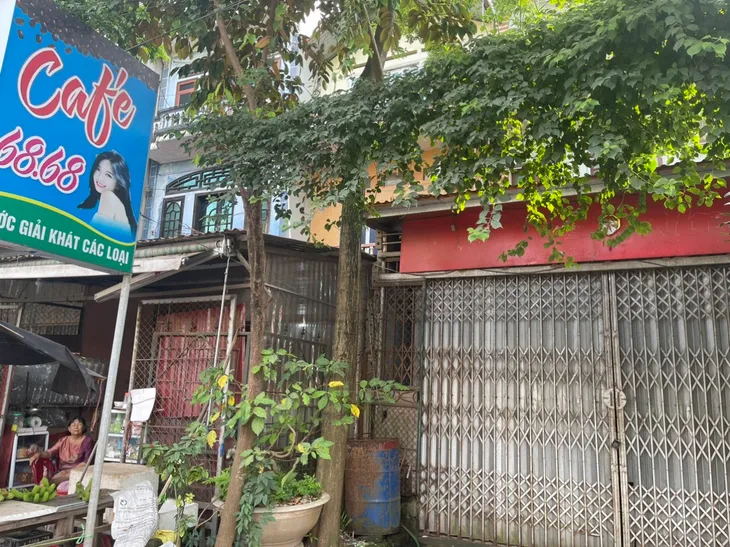 Triệt phá điểm chứa mại dâm núp bóng quán cà phê thư giãn - Ảnh 2. Triệt phá điểm chứa mại dâm núp bóng quán cà phê thư giãn - Ảnh 2.