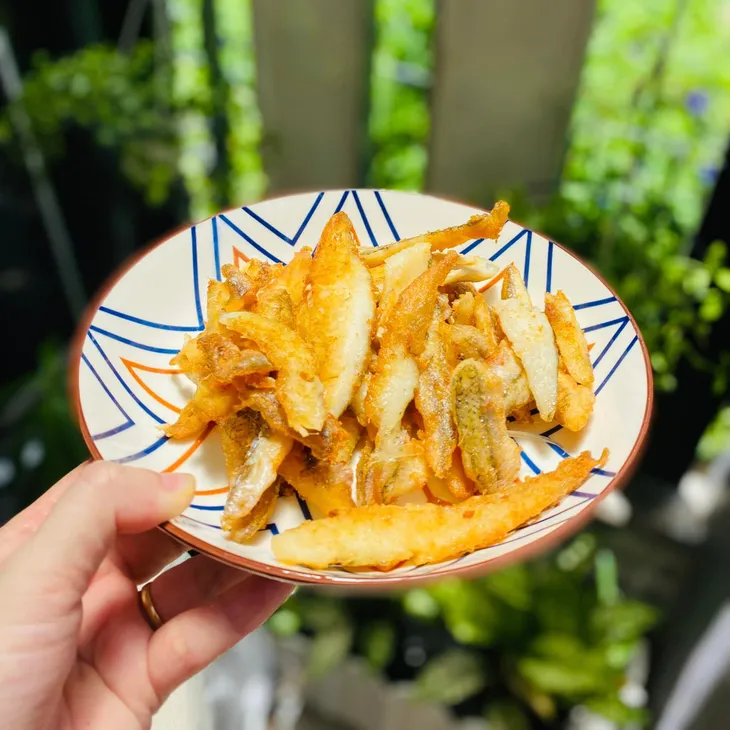 Cách làm gỏi cá 1 nắng đu đủ cực ngon - Ảnh 3. Cách làm gỏi cá 1 nắng đu đủ cực ngon - Ảnh 3.