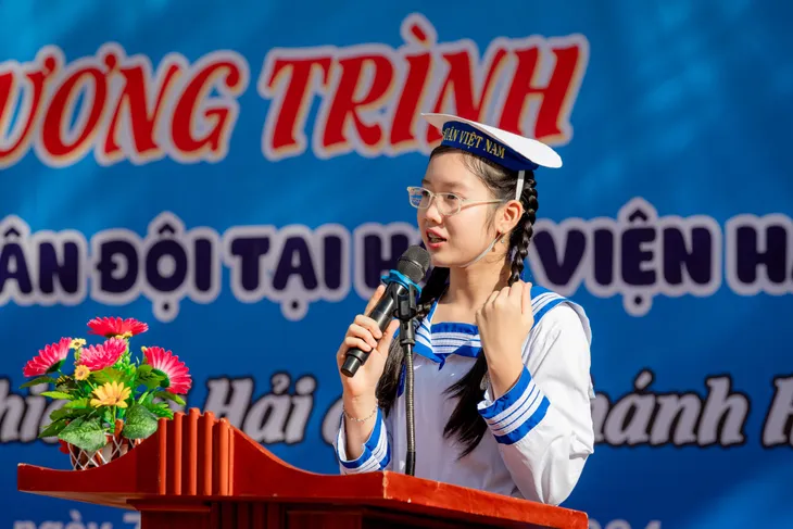 Khánh Hòa: Khai mạc chương trình Chúng em là chiến sỹ Hải quân năm 2024 - Ảnh 11. Khánh Hòa: Khai mạc chương trình Chúng em là chiến sỹ Hải quân năm 2024 - Ảnh 11.