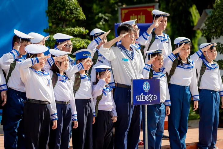 Khánh Hòa: Khai mạc chương trình Chúng em là chiến sỹ Hải quân năm 2024 - Ảnh 10. Khánh Hòa: Khai mạc chương trình Chúng em là chiến sỹ Hải quân năm 2024 - Ảnh 10.