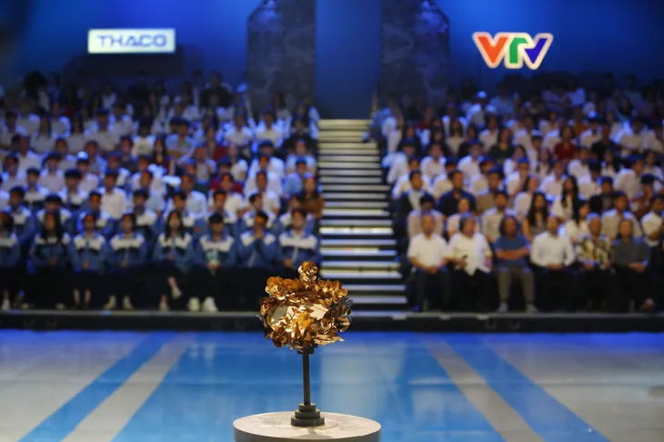 Khoảnh khắc về đích ấn tượng cuộc thi Quý 3 Đường lên đỉnh Olympia 2024 - Ảnh 2.