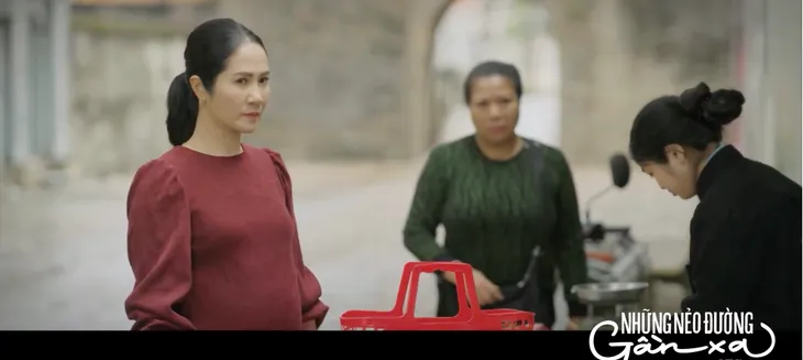 Những nẻo đường gần xa - Tập 32: Vinh ngỏ ý tìm người yêu mới cho Yên - Ảnh 1. Những nẻo đường gần xa - Tập 32: Vinh ngỏ ý tìm người yêu mới cho Yên - Ảnh 1.