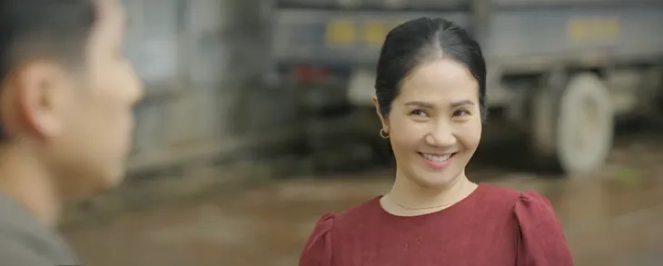 Những nẻo đường gần xa - Tập 32: Dũng âm mưu chia rẽ quan hệ giữa Hùng và Yên - Ảnh 4. Những nẻo đường gần xa - Tập 32: Dũng âm mưu chia rẽ quan hệ giữa Hùng và Yên - Ảnh 4.