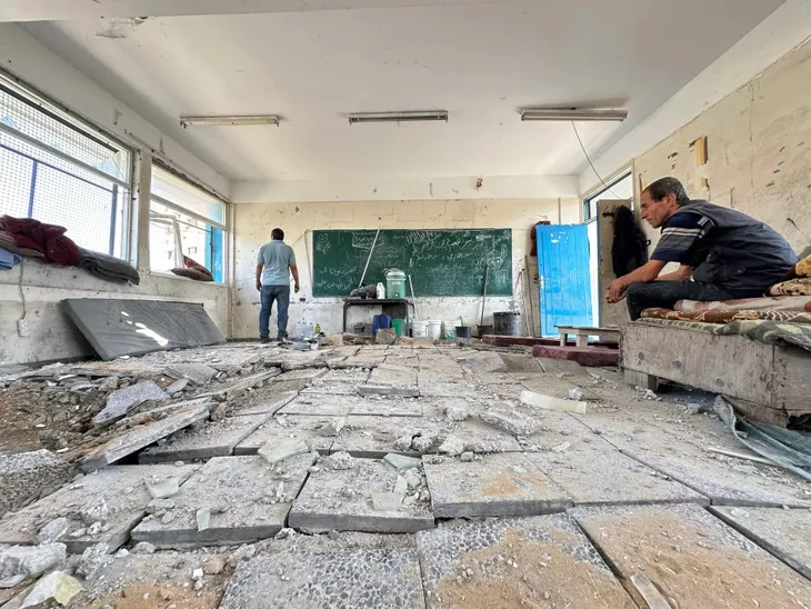 Israel không kích ồ ạt Gaza, ít nhất 25 người thiệt mạng - Ảnh 2. Israel không kích ồ ạt Gaza, ít nhất 25 người thiệt mạng - Ảnh 2.