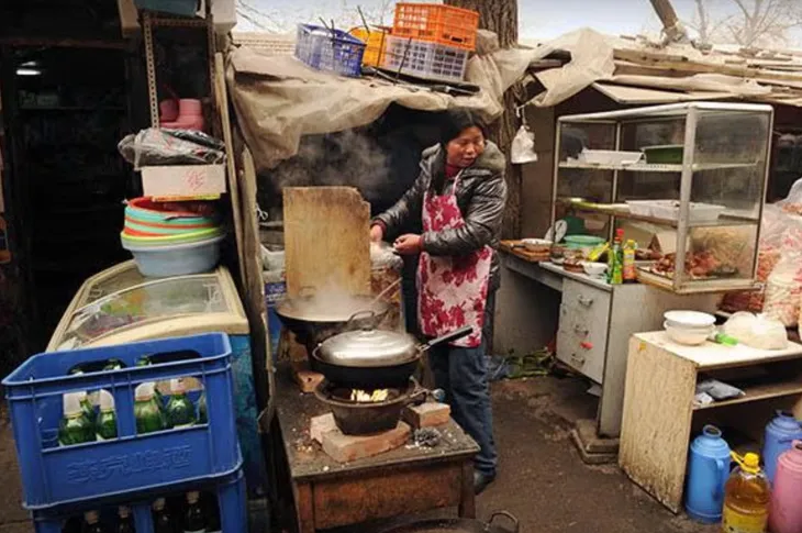 Trung Quốc: Chấn động bê bối dùng thùng chứa dầu hóa học chở dầu ăn - Ảnh 1. Trung Quốc: Chấn động bê bối dùng thùng chứa dầu hóa học chở dầu ăn - Ảnh 1.