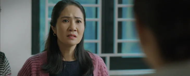 Những nẻo đường gần xa - Tập 33: Đông thừa nhận thích Vinh, nhẹ lòng vì không phải người thứ 3 - Ảnh 3. Những nẻo đường gần xa - Tập 33: Đông thừa nhận thích Vinh, nhẹ lòng vì không phải người thứ 3 - Ảnh 3.