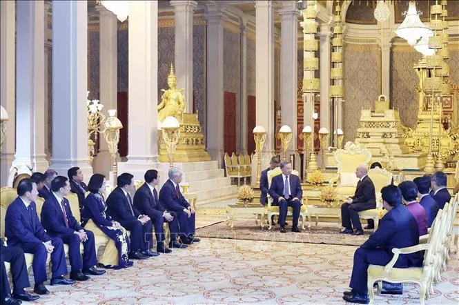 Chủ tịch nước Tô Lâm hội kiến Quốc vương Campuchia Norodom Sihamoni - Ảnh 1. Chủ tịch nước Tô Lâm hội kiến Quốc vương Campuchia Norodom Sihamoni - Ảnh 1.