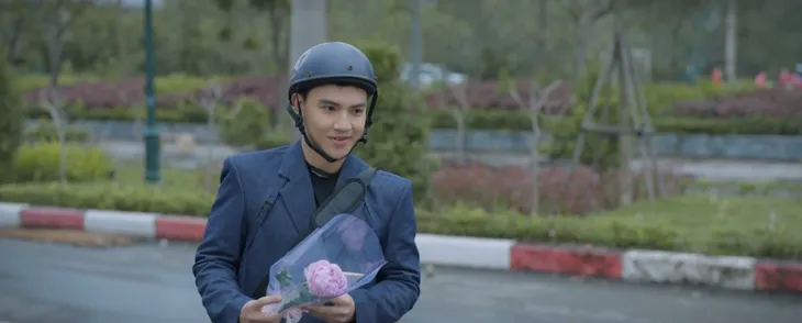 Những nẻo đường gần xa - Tập 36: Dũng giở trò chơi sếp Vinh và cái kết ngã ngửa - Ảnh 7. Những nẻo đường gần xa - Tập 36: Dũng giở trò chơi sếp Vinh và cái kết ngã ngửa - Ảnh 7.