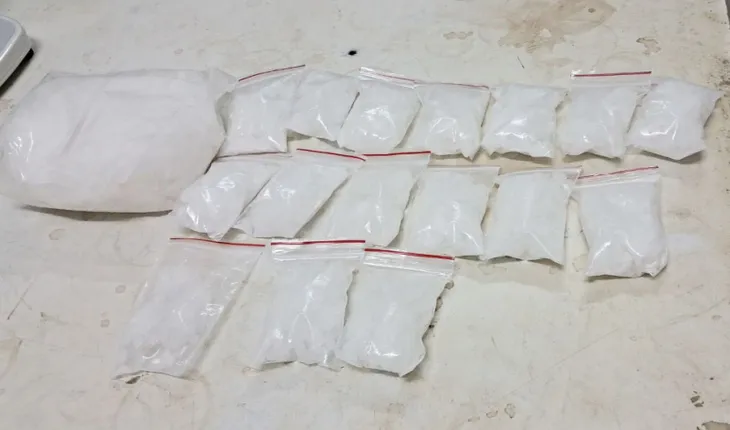 Bắt giữ kẻ cầm đầu đường dây bán đá liên huyện ở Nghệ An - Ảnh 2. Bắt giữ kẻ cầm đầu đường dây bán đá liên huyện ở Nghệ An - Ảnh 2.
