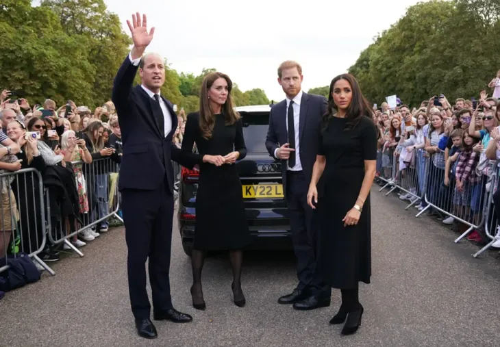 Sự nổi tiếng của vợ chồng Hoàng tử Harry - Meghan phụ thuộc vào Hollywood - Ảnh 1. Sự nổi tiếng của vợ chồng Hoàng tử Harry - Meghan phụ thuộc vào Hollywood - Ảnh 1.