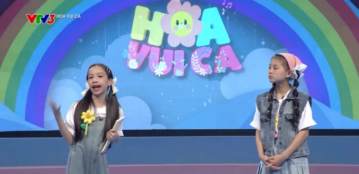 Hoa vui ca: Những video nhí nhảnh của các khán giả nhí - Ảnh 1. Hoa vui ca: Những video nhí nhảnh của các khán giả nhí - Ảnh 1.