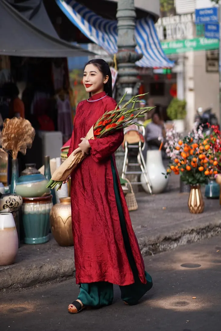 Nữ sinh GenZ giành Cúp Vàng Asia Arts Festival 2024 - Ảnh 1. Nữ sinh GenZ giành Cúp Vàng Asia Arts Festival 2024 - Ảnh 1.